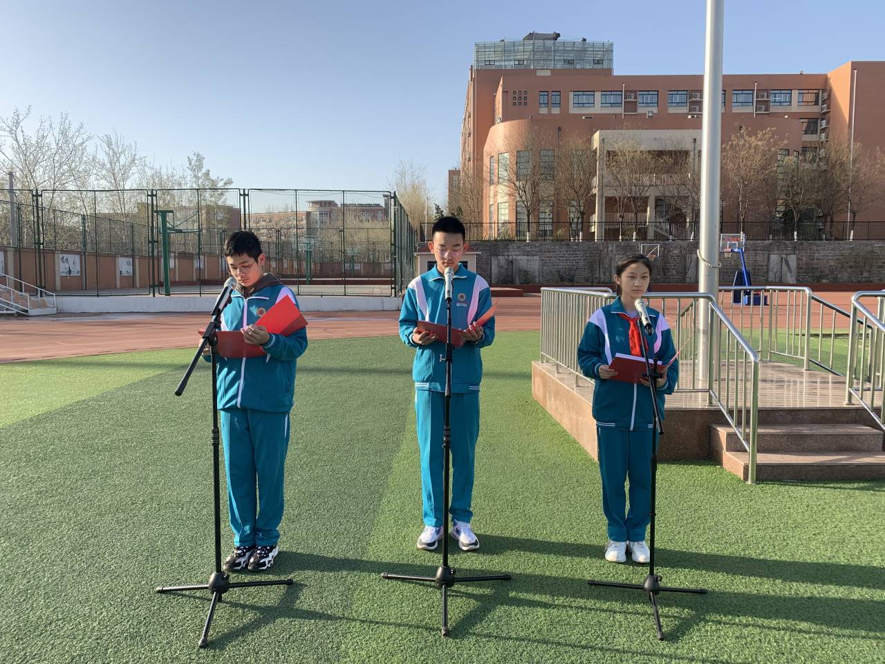 国旗下演讲.jpg